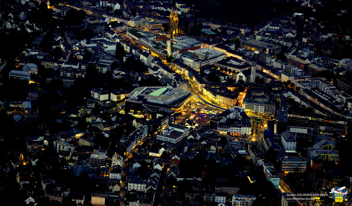 Solingen von oben bei Nacht